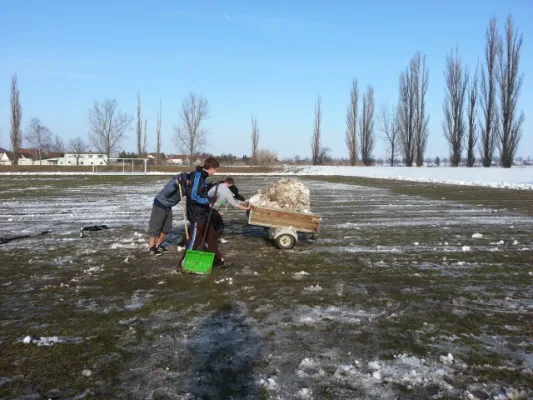 Sondertraining Schneeschieben